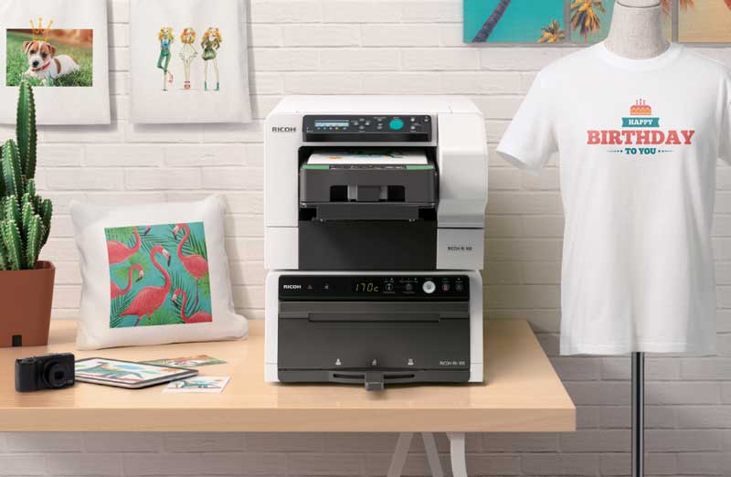 Custom T-Shirts From a Printer That Fits on Your Desk